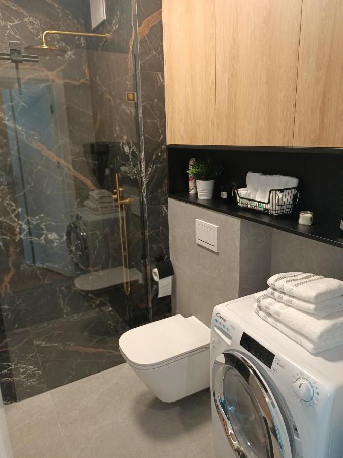 Apartament Maris Gdynia - Srodmiescie - Klimatyzacja - Prywatny Parking Екстериор снимка